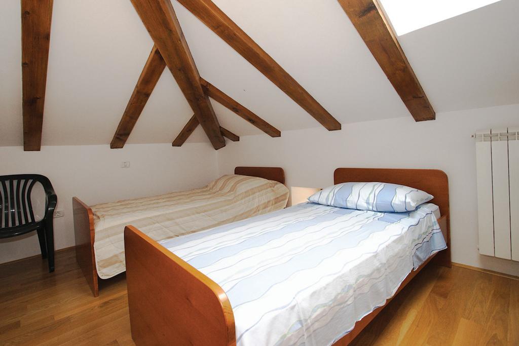Apartments Janks Vremski Britof Room photo